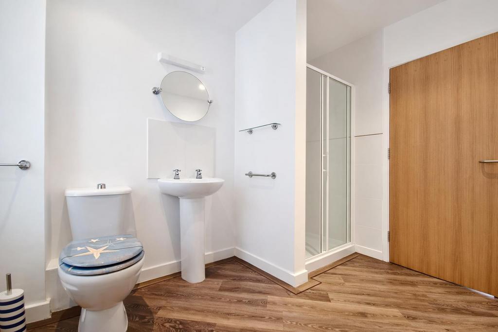 Bathroom Second Floor 3 EF.png