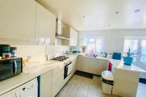 8 Princes Park Avenue, Hayes, UB3 1LD