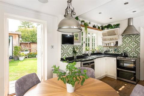 5 bedroom detached house for sale, High Street, Haddenham, Aylesbury, Buckinghamshire, HP17