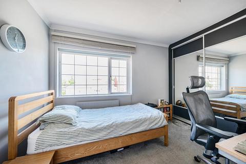 61 Nursery Road, Sunbury-on-thames, TW16 6LN