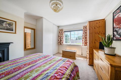 61 Nursery Road, Sunbury-on-thames, TW16 6LN