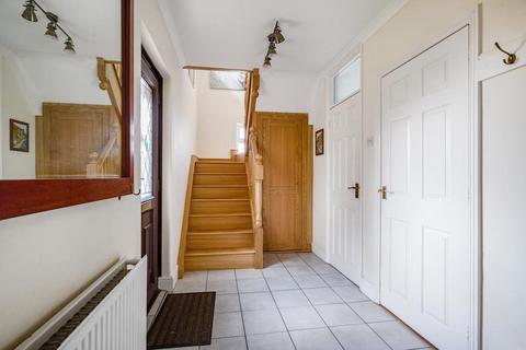 61 Nursery Road, Sunbury-on-thames, TW16 6LN