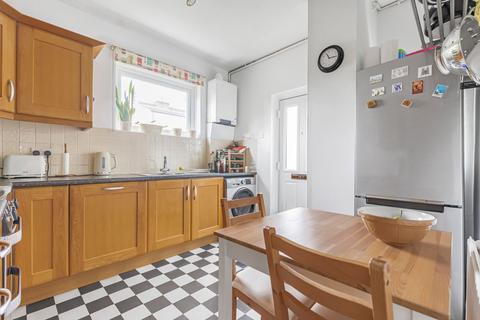 2 bedroom flat for sale, Franche Court Road, London, SW17