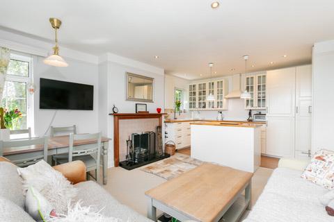 undefined, Church Road, Hythe, CT21