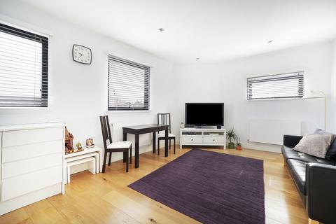 2 bedroom flat for sale, Hemstal Road, West Hampstead, NW6
