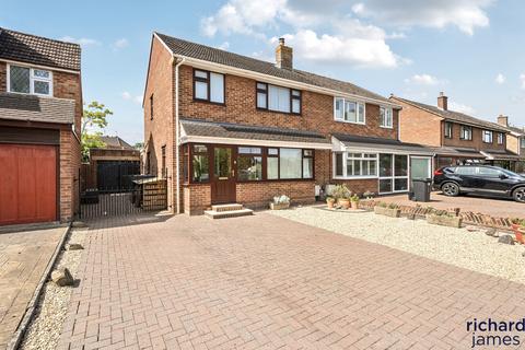 3 bedroom semi-detached house for sale, Thames Avenue, Haydon Wick, Swindon, SN25