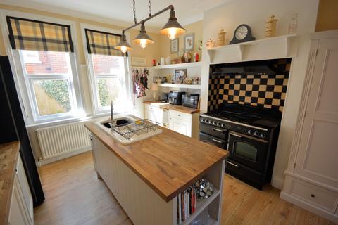 5 bedroom detached house for sale, York Road, Broadstone BH18