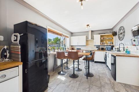 3 bedroom detached bungalow for sale, The Turnpike, Norwich NR16