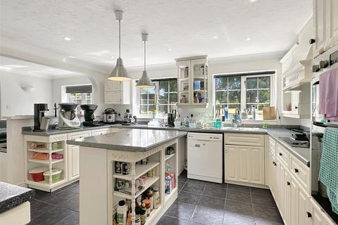 7 bedroom detached house for sale, South Road, Abington CB21