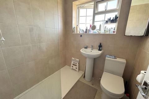 56 Ashgrove, Steeple Claydon, Buckingham, MK18 2NW