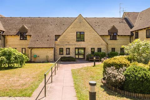 2 bedroom retirement property for sale, Cambridge Way, Minchinhampton, Stroud