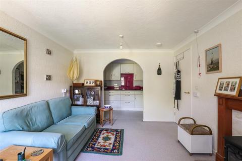 2 bedroom retirement property for sale, Cambridge Way, Minchinhampton, Stroud