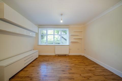 2 bedroom maisonette for sale, Denbridge Road, Bickley, Kent, BR1