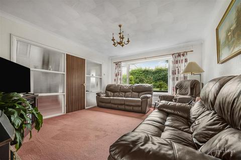 4 bedroom detached house for sale, Eastland Close, West Cross, Swansea