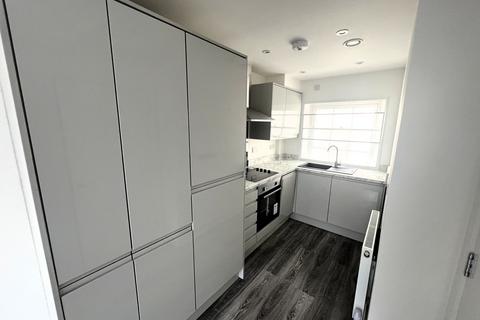 1 bedroom flat for sale, Flat 3, 7 Harmer Street, Kent, DA12 2AP