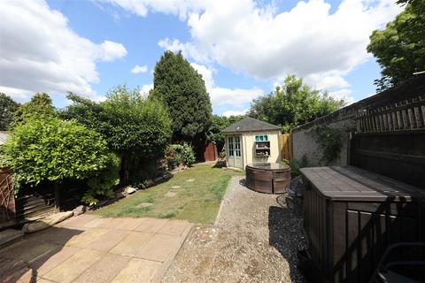3 bedroom semi-detached house for sale, Hall Road, Hull