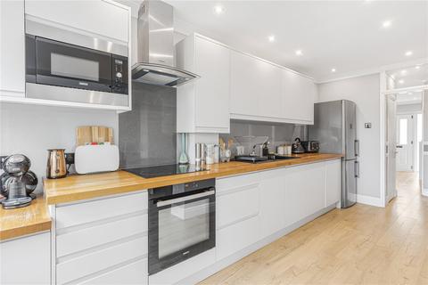 31 Axminster Crescent, Welling, DA16 1HQ