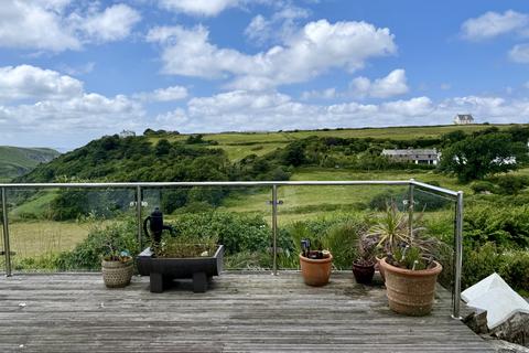 5 bedroom house for sale, Strand House, Treknow, PL34
