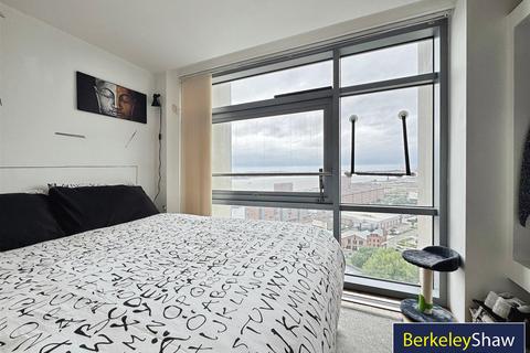 1 bedroom apartment for sale, Beetham Tower, Old Hall Street, Liverpool