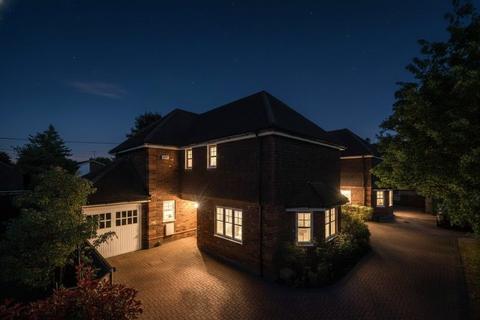 undefined, Tanners Close, Reading RG7