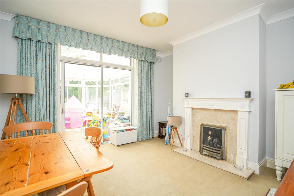 46 Codsall Road (25).jpg
