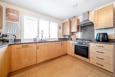 4 bedroom detached house for sale, Hay Drive, Mitcham CR4