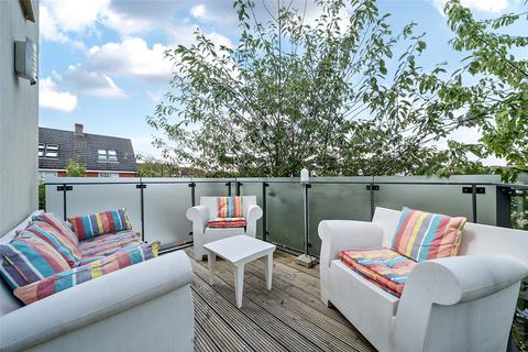 4 bedroom detached house for sale, Hay Drive, Mitcham CR4