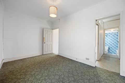 undefined, HOUSE WITH LAND: Park Place, Ealing