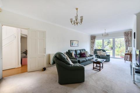 4 bedroom semi-detached house for sale, Forest Side, Worcester Park KT4