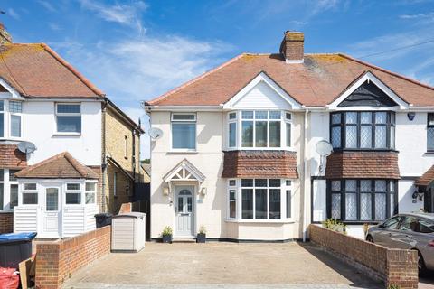 61 Ashburnham Road, St Lawrence, Ramsgate, CT11 0BH