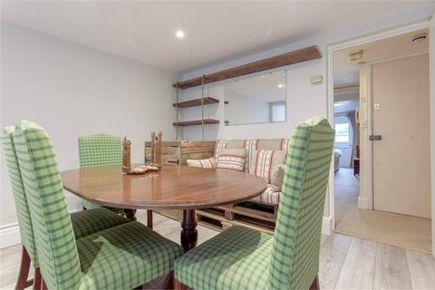 2 bedroom flat to rent, Brixton Road, London SW9