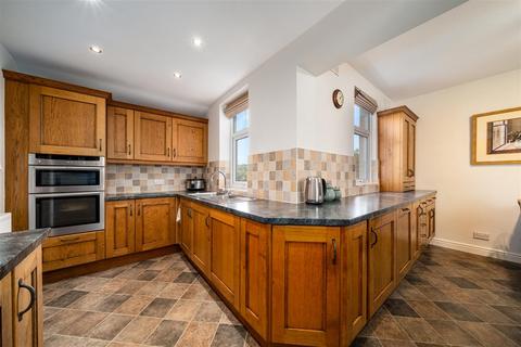 Farm for sale, Main Road, Darley Bridge