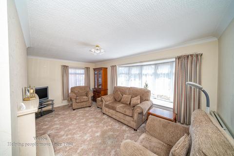3 bedroom semi-detached house for sale, Somerfield Close, Walsall WS4