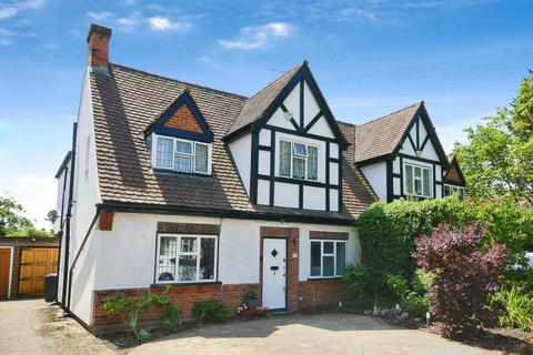 Medway Gardens, Wembley HA0