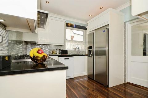 undefined, Medway Gardens, Wembley HA0