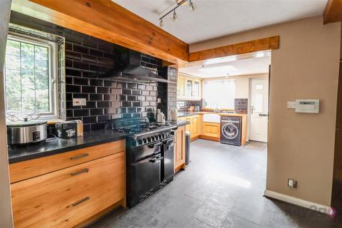 4 bedroom detached house for sale, Beckton Avenue, Waterthorpe, Sheffield, S20