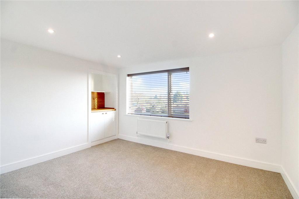 Family Room/Bedroom