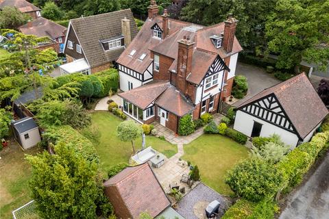 5 bedroom detached house for sale, Carleton Road, Pontefract, West Yorkshire, WF8