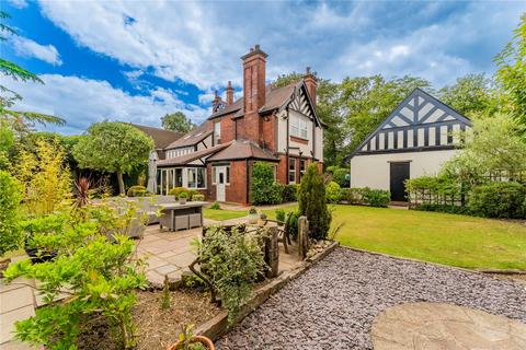 5 bedroom detached house for sale, Carleton Road, Pontefract, West Yorkshire, WF8