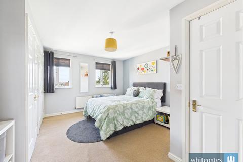 4 bedroom townhouse for sale, Loxley Close, Bradford, West Yorkshire, BD2
