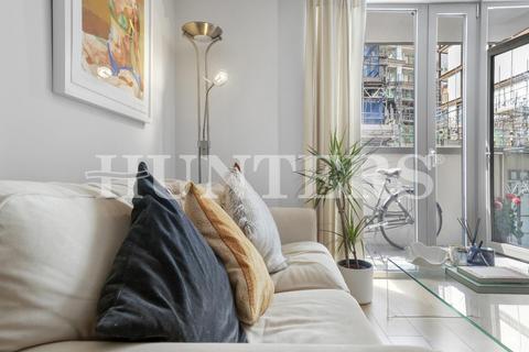 1 bedroom apartment for sale, Crane Heights, London, N17