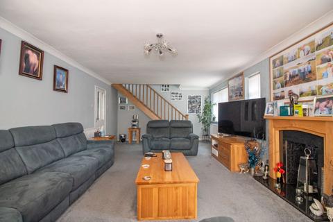 undefined, Andrew Crescent, Waterlooville, PO7 6BE