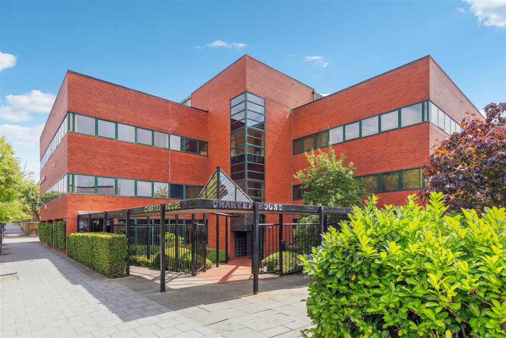 Charter House Avebury Boulevard - Image 0 1024x1024 