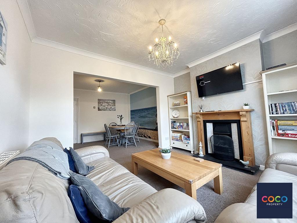 Living Room/Diner