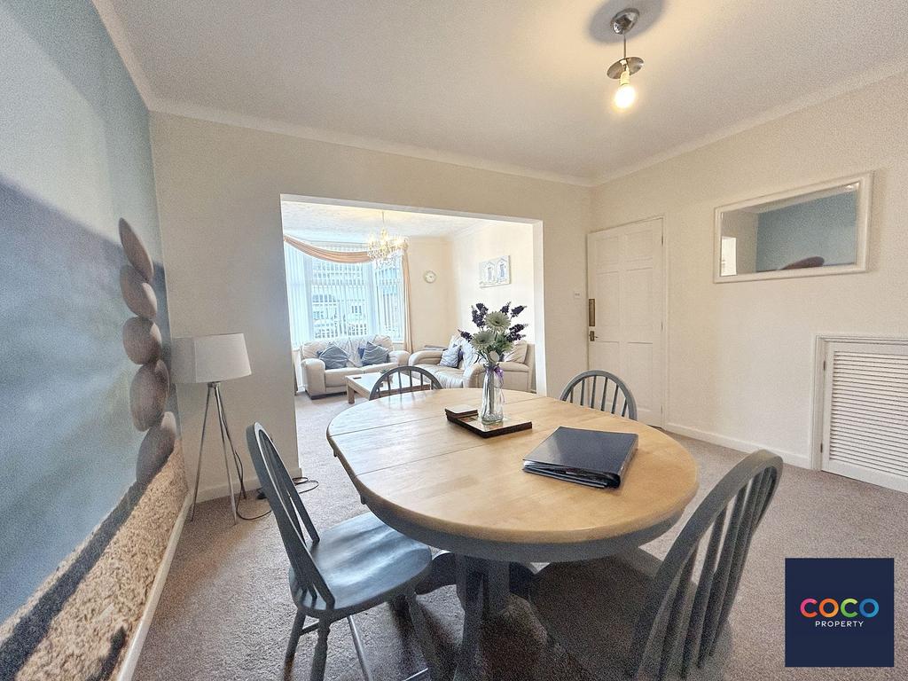 Living Room/Diner