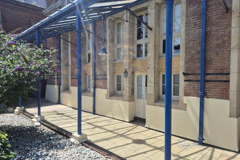 1 bedroom ground floor flat for sale, Flat 9, Victoria Court, The Royal Seabathing, Canterbury Road, Margate, Kent CT9 5NU