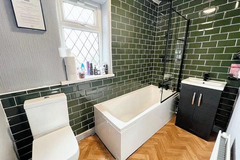 3 bedroom terraced house for sale, Hartington Road, Eccles, M30