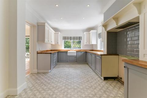 undefined, Outwood Lane, Chipstead