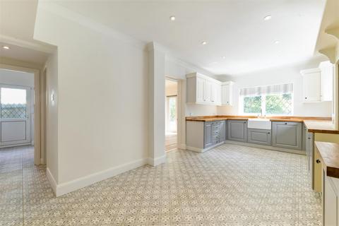undefined, Outwood Lane, Chipstead