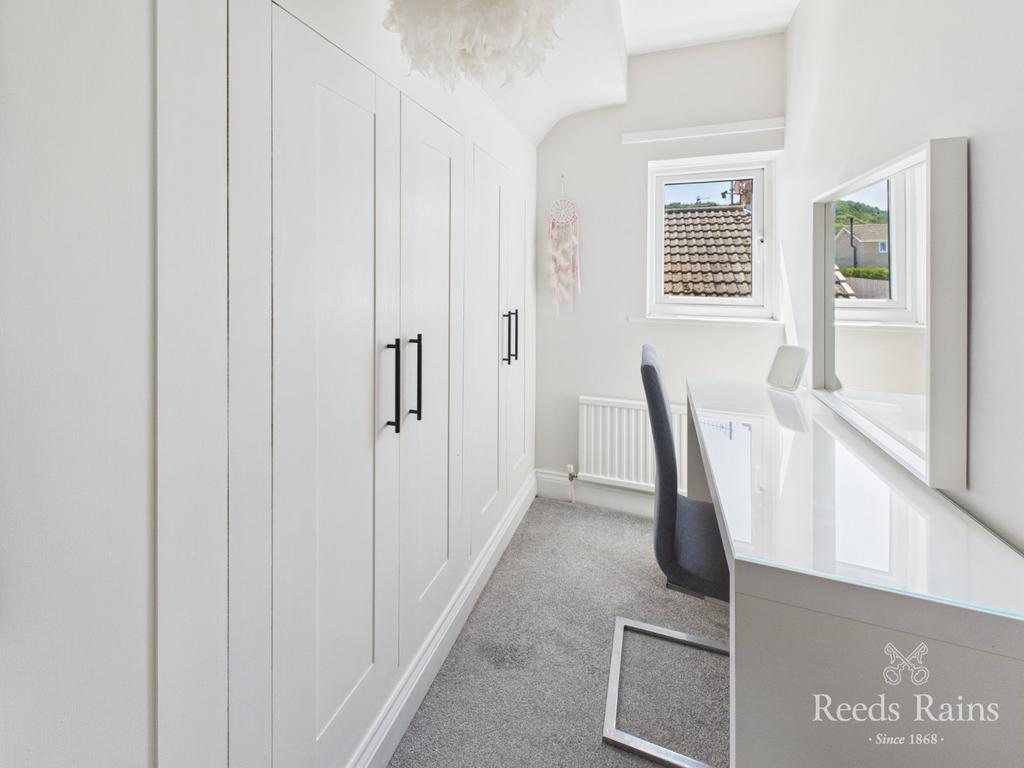 Bed/Dressing Room